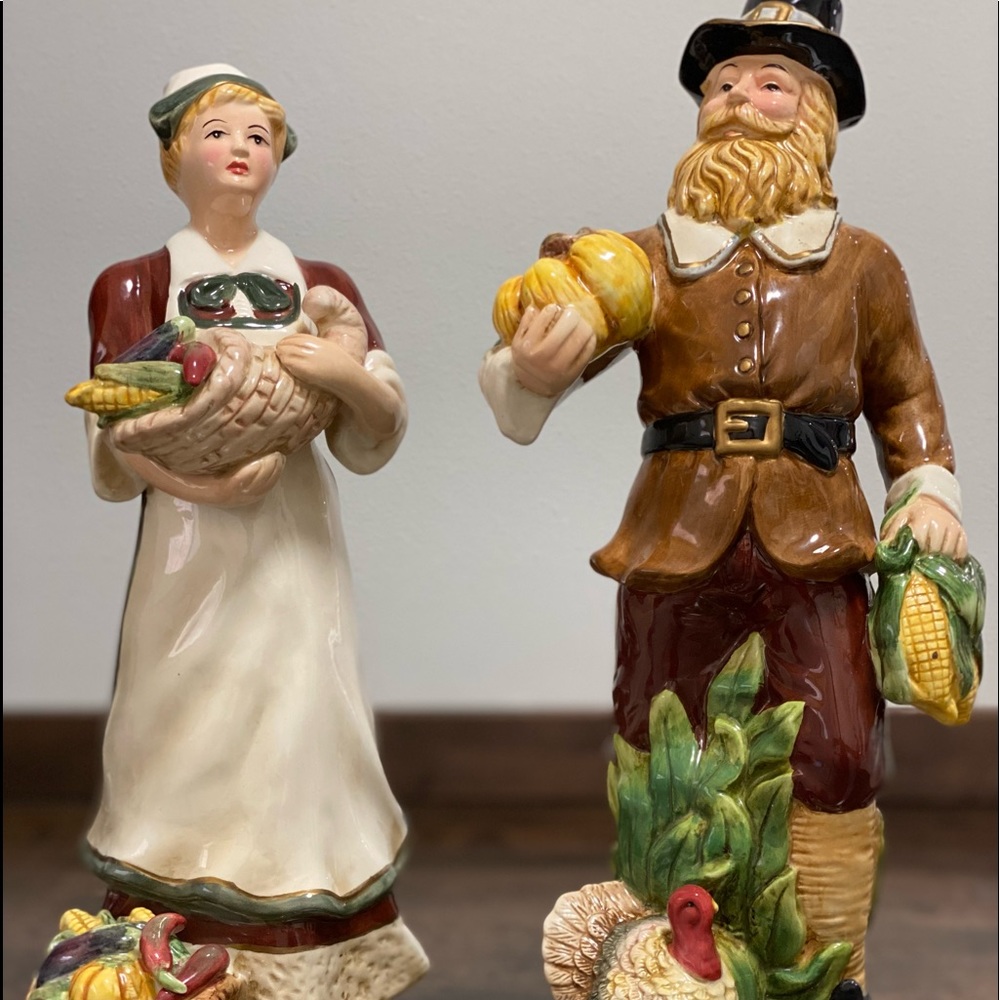 Kaldun & Bogel Pilgrim Couple Figurine Set